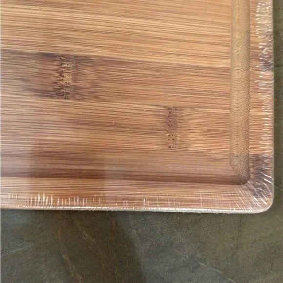 NWT bamboo wooden cutting board - Picture 2 of 3